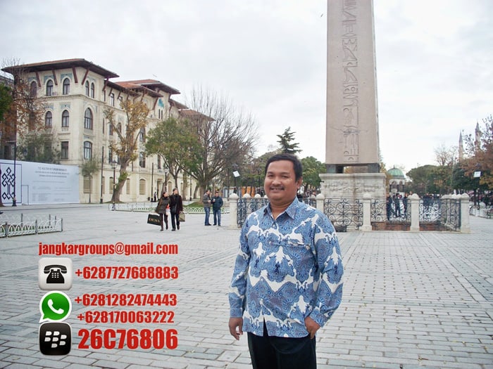 stone obelisk istanbul turkey