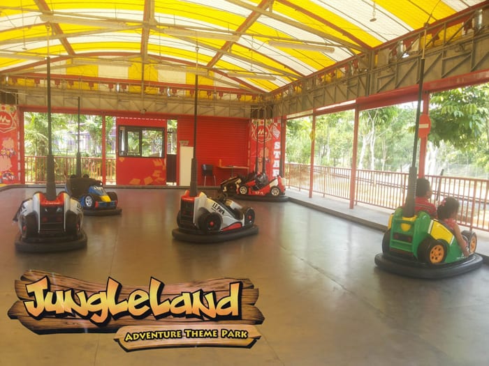 bom bom car jungleland