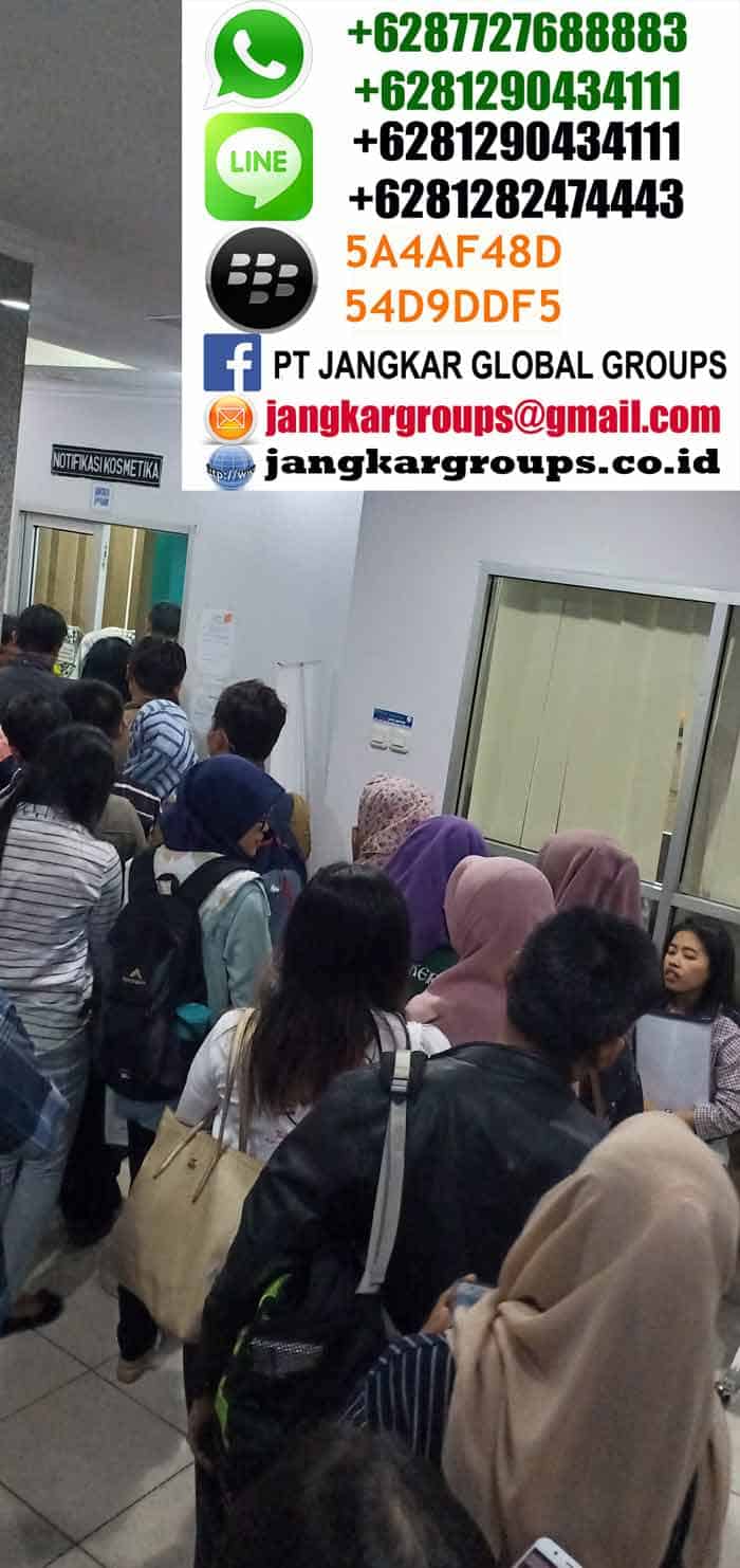 suasana antrian kosmetik bpom