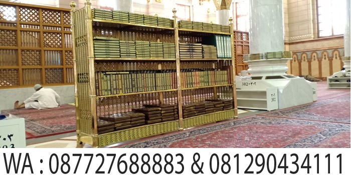 rak alquran di masjid nabawi madinah