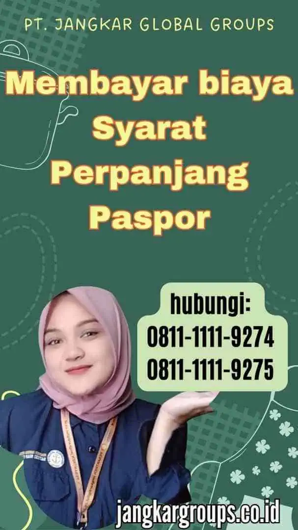 Membayar biaya Syarat Perpanjang Paspor