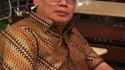 Bapak Budi, – PENGUSAHA