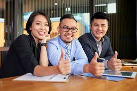 Bapak Fahri,
–Karyawan Swasta, Makassar